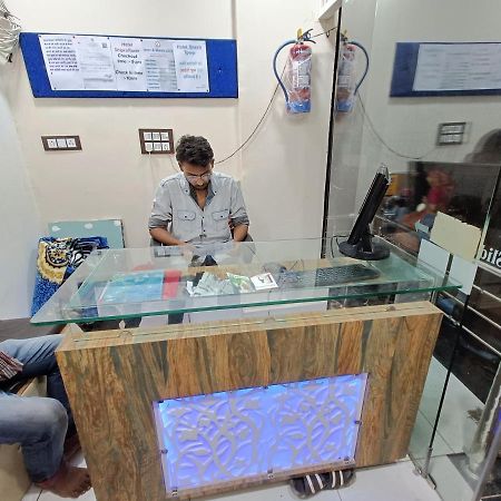 Hotel Shipra Inn اوجاين المظهر الخارجي الصورة