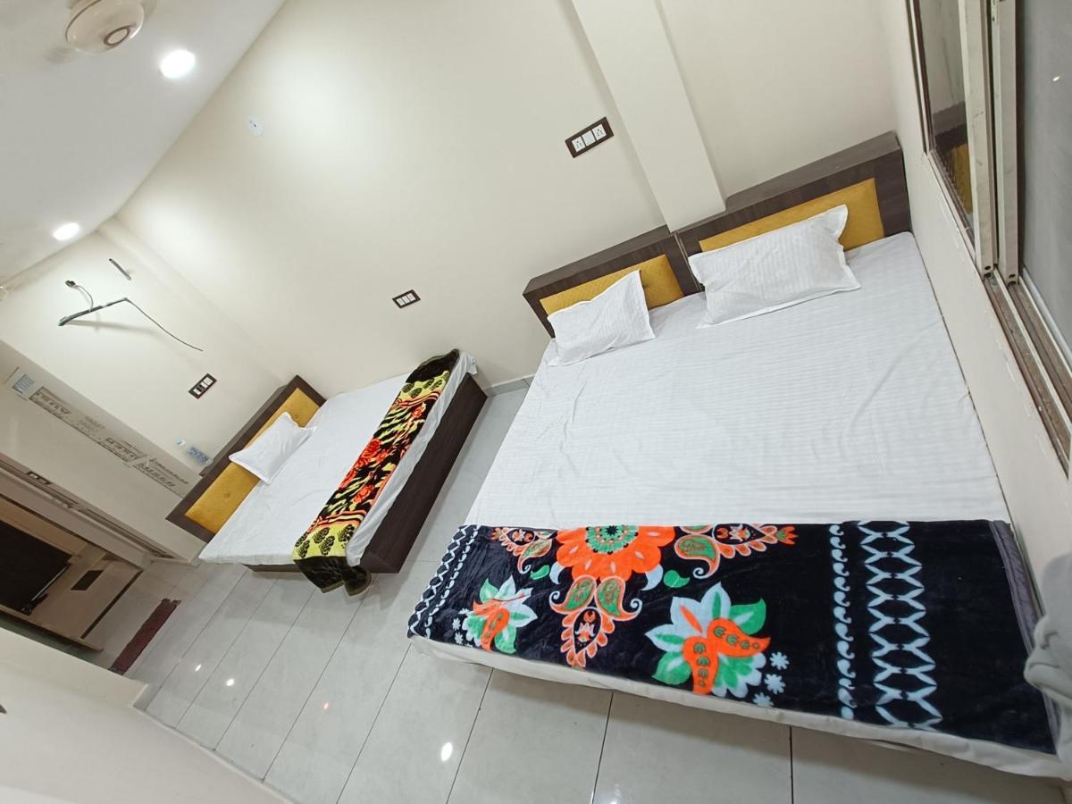 Hotel Shipra Inn اوجاين المظهر الخارجي الصورة