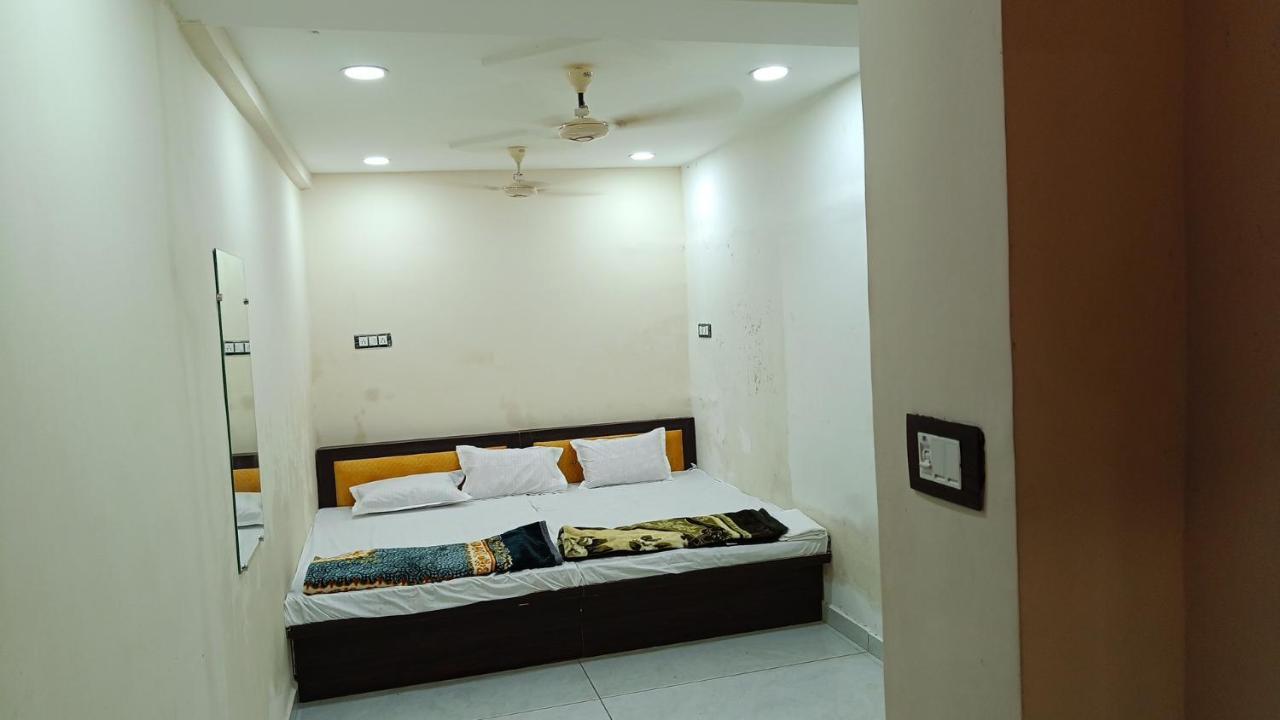 Hotel Shipra Inn اوجاين المظهر الخارجي الصورة