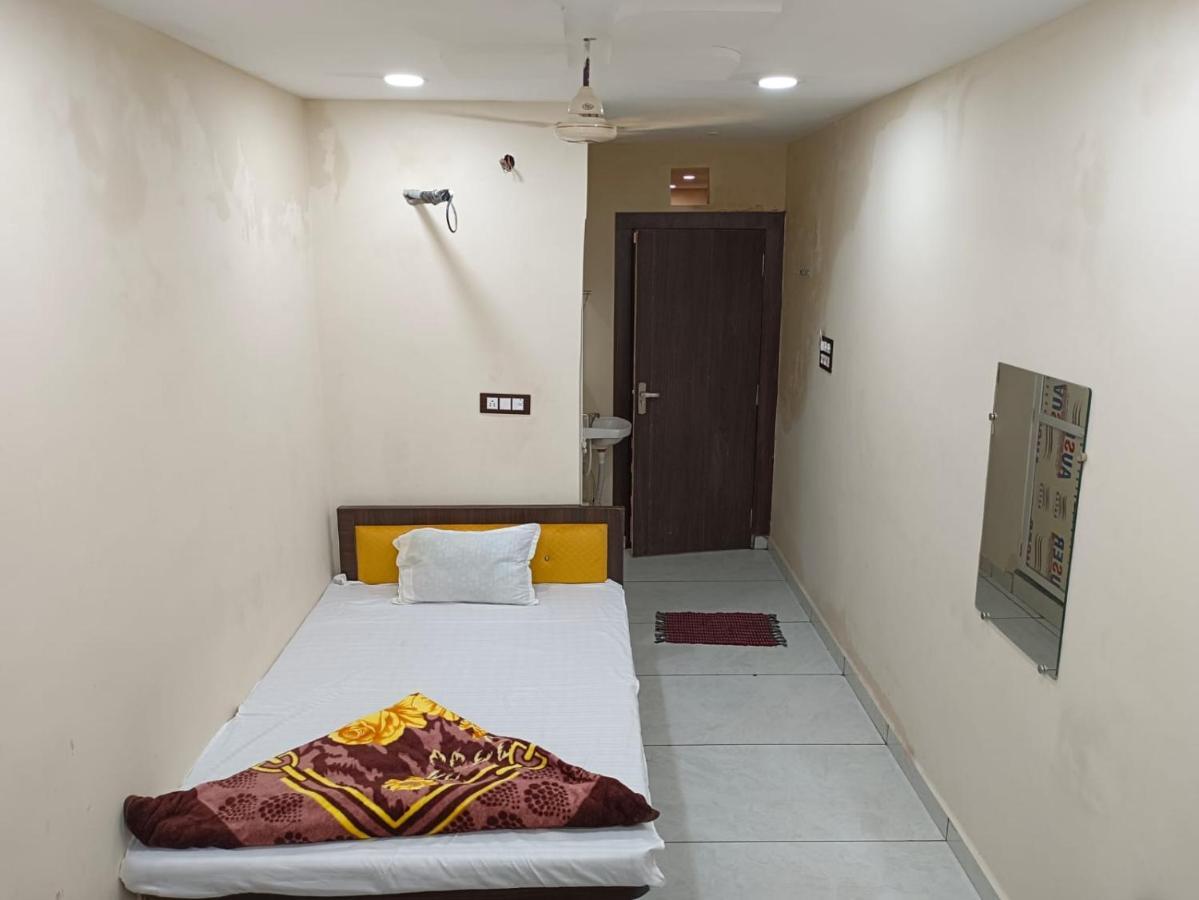 Hotel Shipra Inn اوجاين المظهر الخارجي الصورة