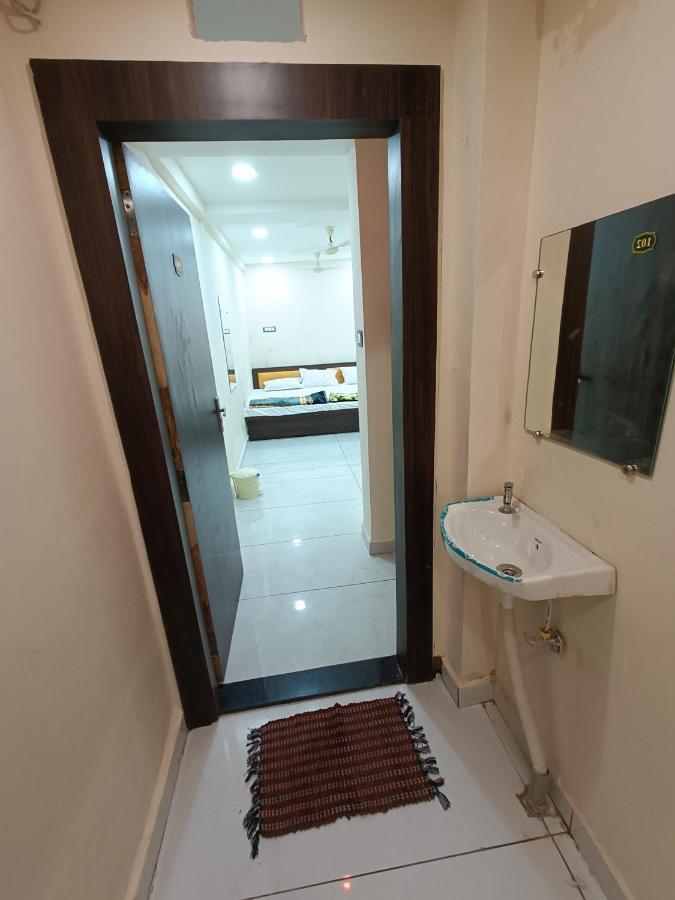 Hotel Shipra Inn اوجاين المظهر الخارجي الصورة